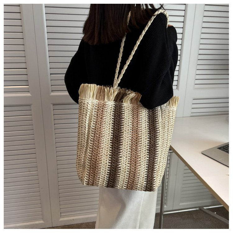 Handtasche Aus Geflochtenem Naturmaterial Brehn