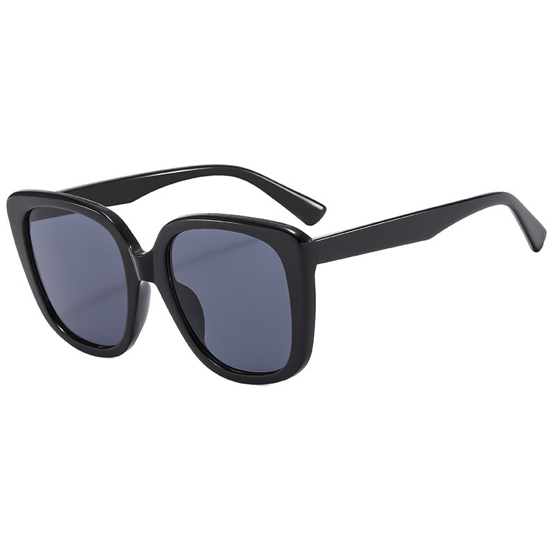 Damen stilvolle Sonnenbrille im modischen Design Brehn