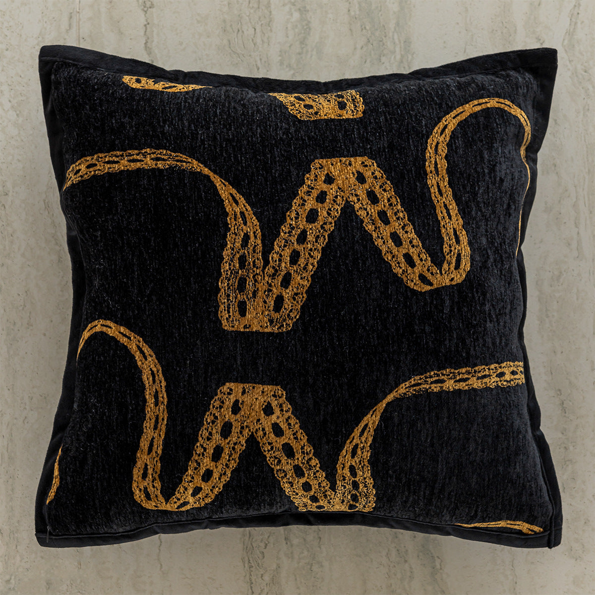 Luxuriöses Kissen mit Pantherdesign