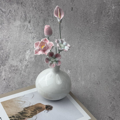 Elegante florale dekorative Vase