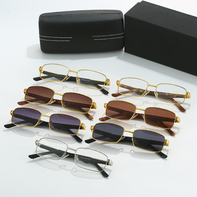 Damen Korrektionsbrille mit elegantem goldfarbenem Rahmen und stylischem Design Brehn