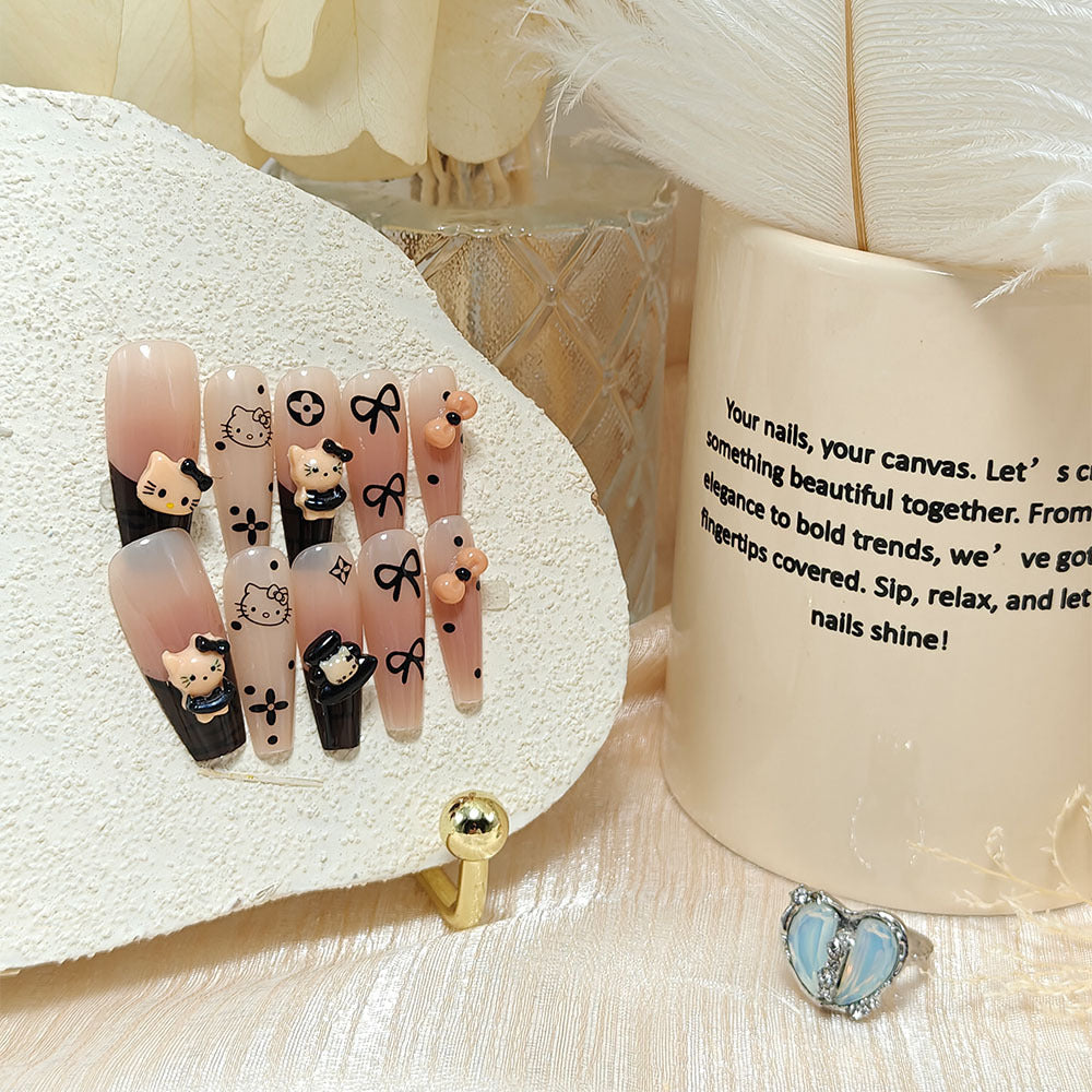 Kunstnagel-Set mit kreativen Motiven Brehn
