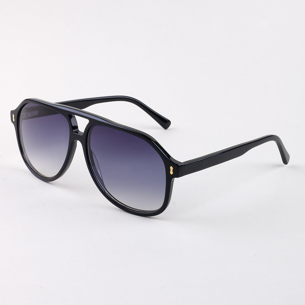 Damen moderne Sonnenbrille mit innovativem Rahmen Brehn