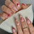 Kunstnagelset mit festlichen Motiven und Glitzerakzenten Brehn