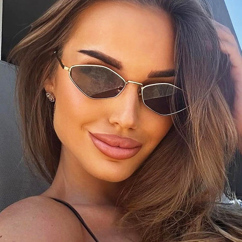 Damen geometrische Sonnenbrille mit feinem Metallrahmen und UV-Schutz Brehn