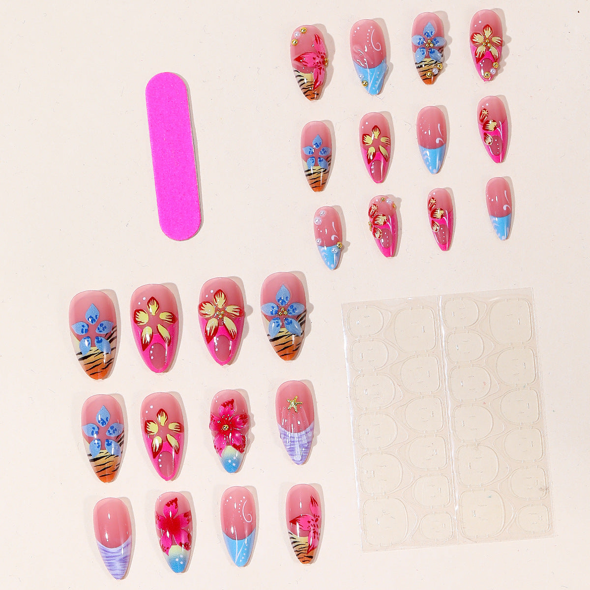 Künstlerische 3D Blumen Nagelerweiterungen Brehn
