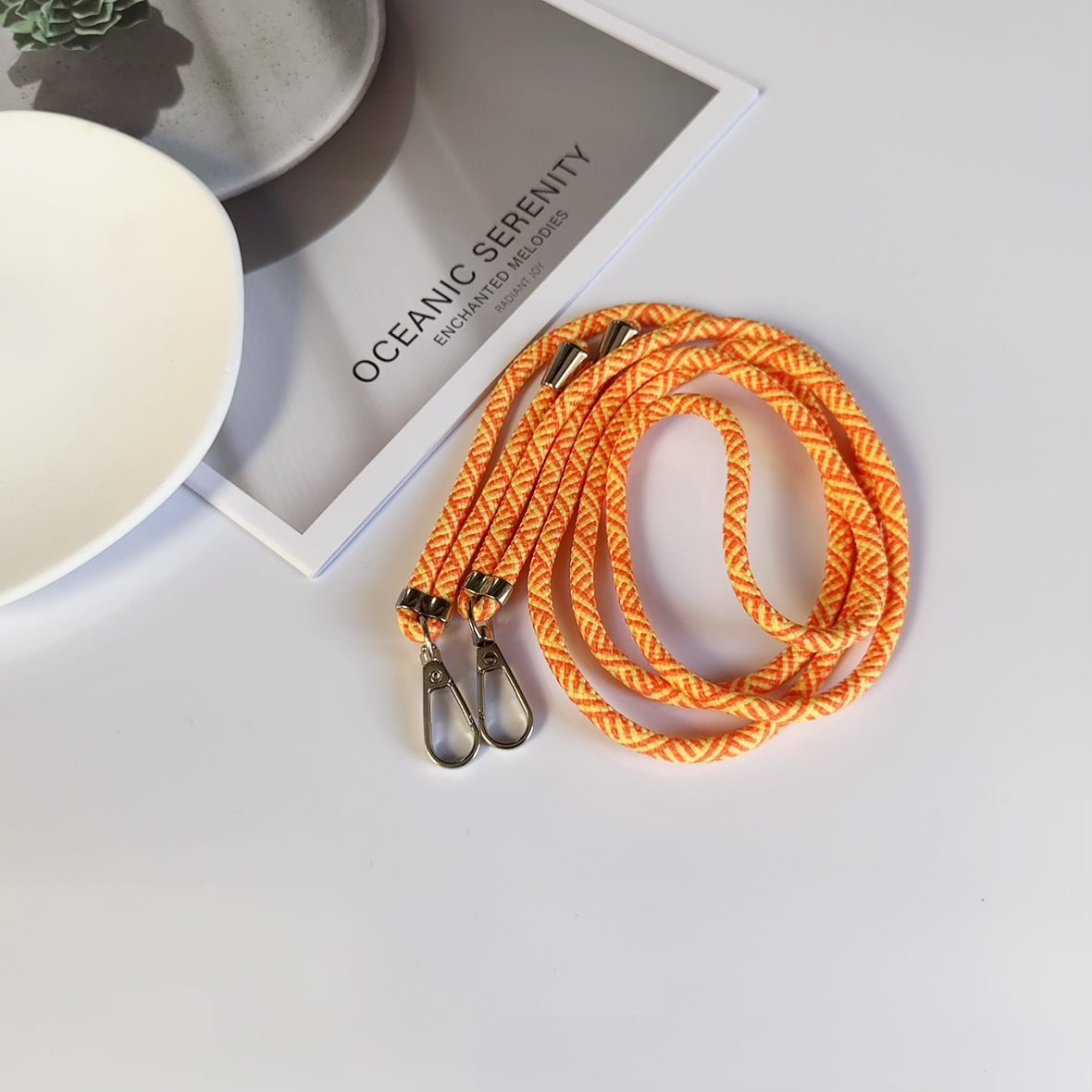Verstellbare Lanyard mit doppelten Clips Brehn