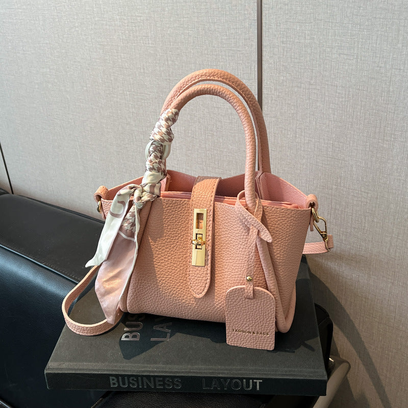 Texturierte Leder Mini Handtasche