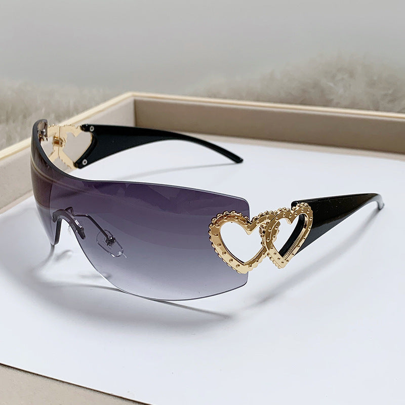 Damen Designer-Sonnenbrille mit luxuriösem Herz-Akzent Brehn