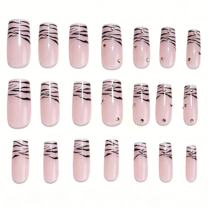 Elegantes Press-On-Nail-Design Brehn