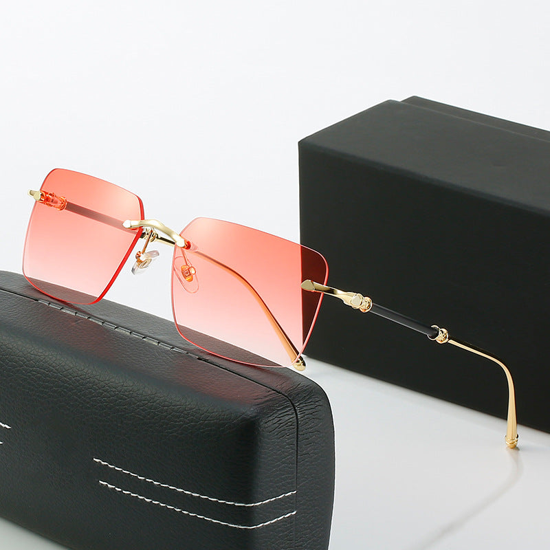 Damen modische Sonnenschutzbrille mit quadratischem Rahmen und luxuriösen Akzenten Brehn