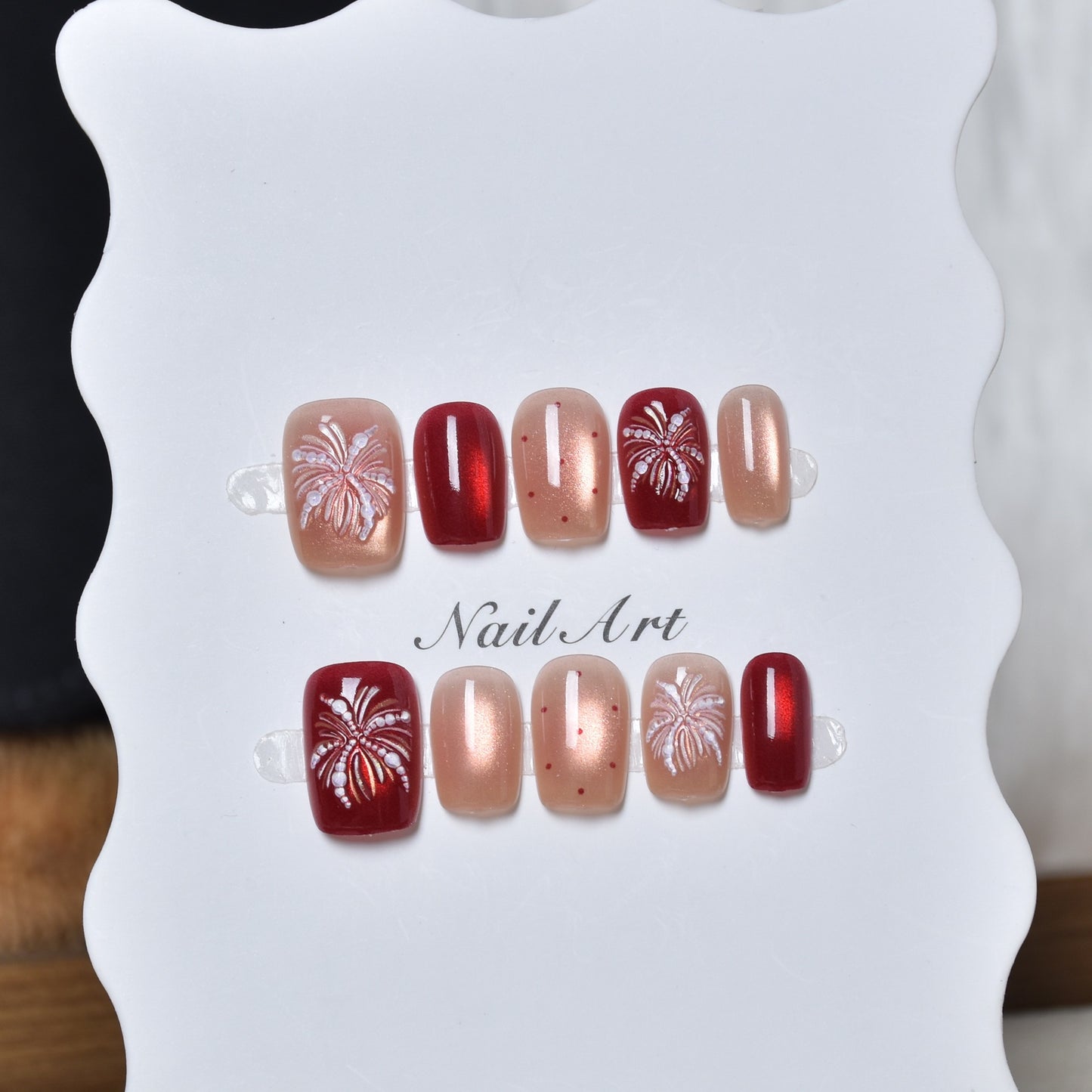 Künstlerisches Press-On Nageldesign-Set Brehn