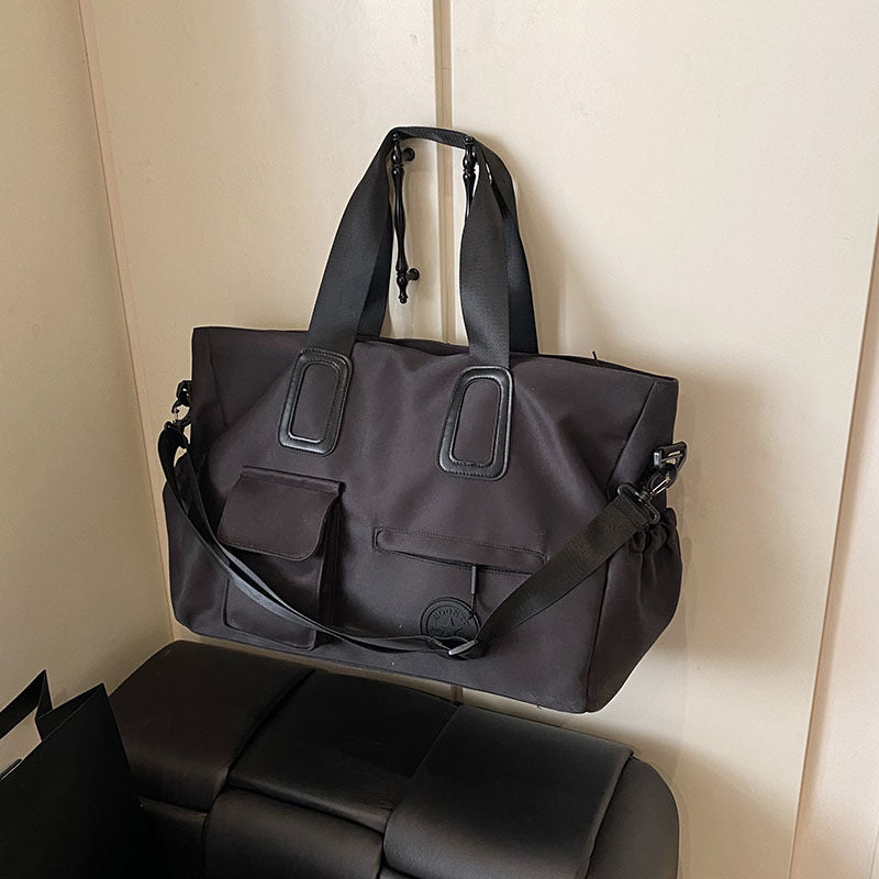 Multifunktionale Freizeit-Tasche mit Stabilen Tragegriffen und Vielen Fächern Brehn