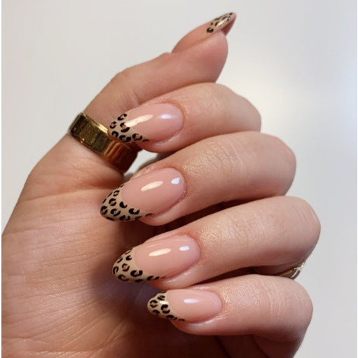Elegante leopardbesetzte Press-On Nägel Brehn