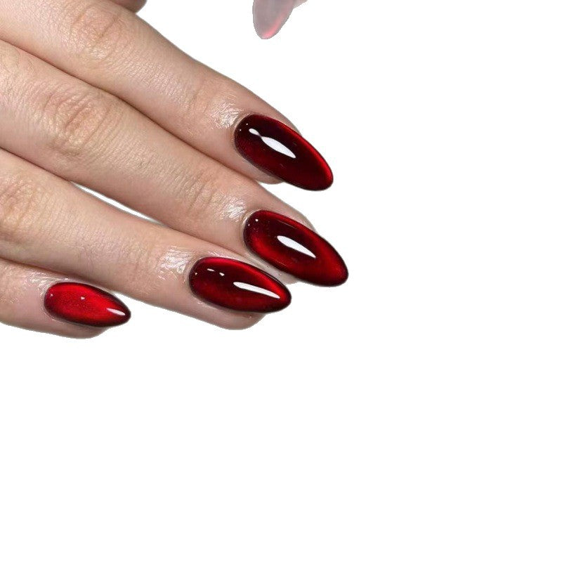 Kunstnagelset mit glänzendem Effekt Brehn