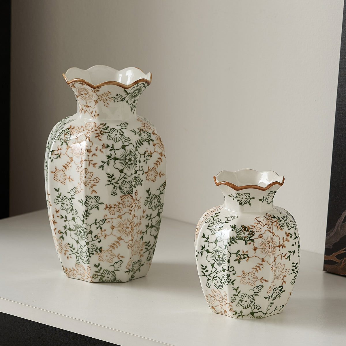 Elegante Keramikvase mit floralem Muster Brehn