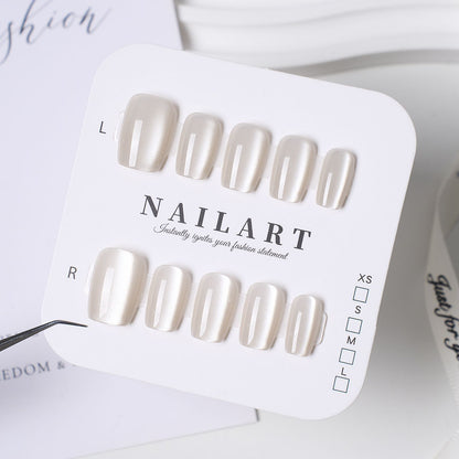 Künstlerisches Stiletto Press-On Nail Set mit floralen Verzierungen Brehn