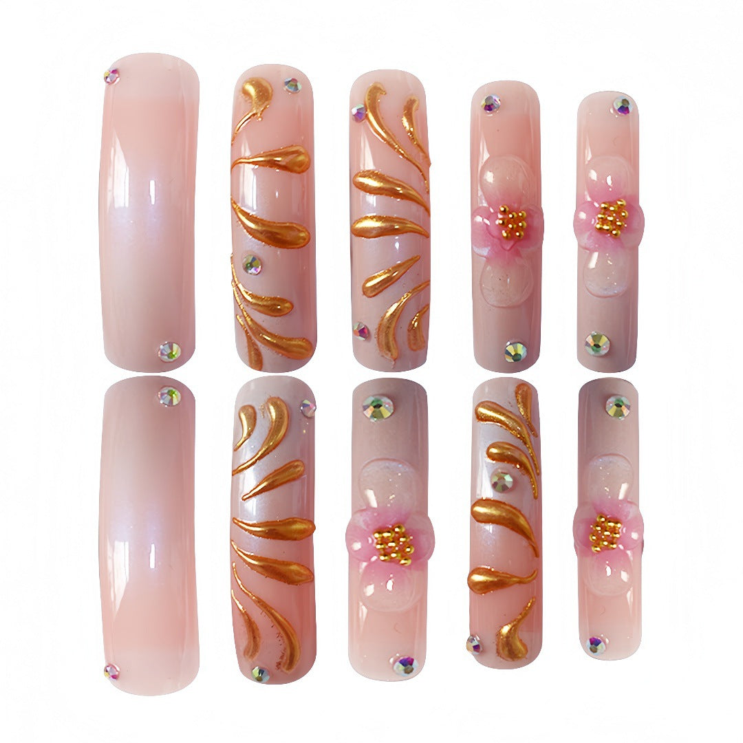 Künstlerische 3D-Nagelverlängerungen Brehn