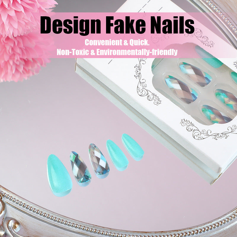 Kunstnagelset mit eleganten Farbverlauf und einzigartigen Designs Brehn