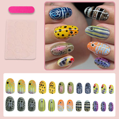 Kreatives Nageldesign Brehn