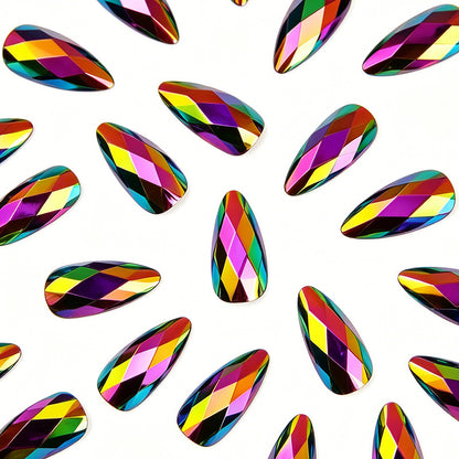 Glänzende Juwel-Muster Nagelkunst Brehn