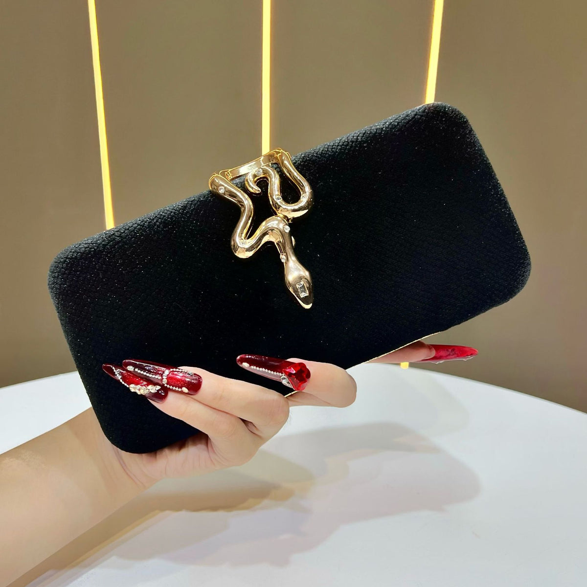 Elegante Schlangen-Design Abend-Clutch