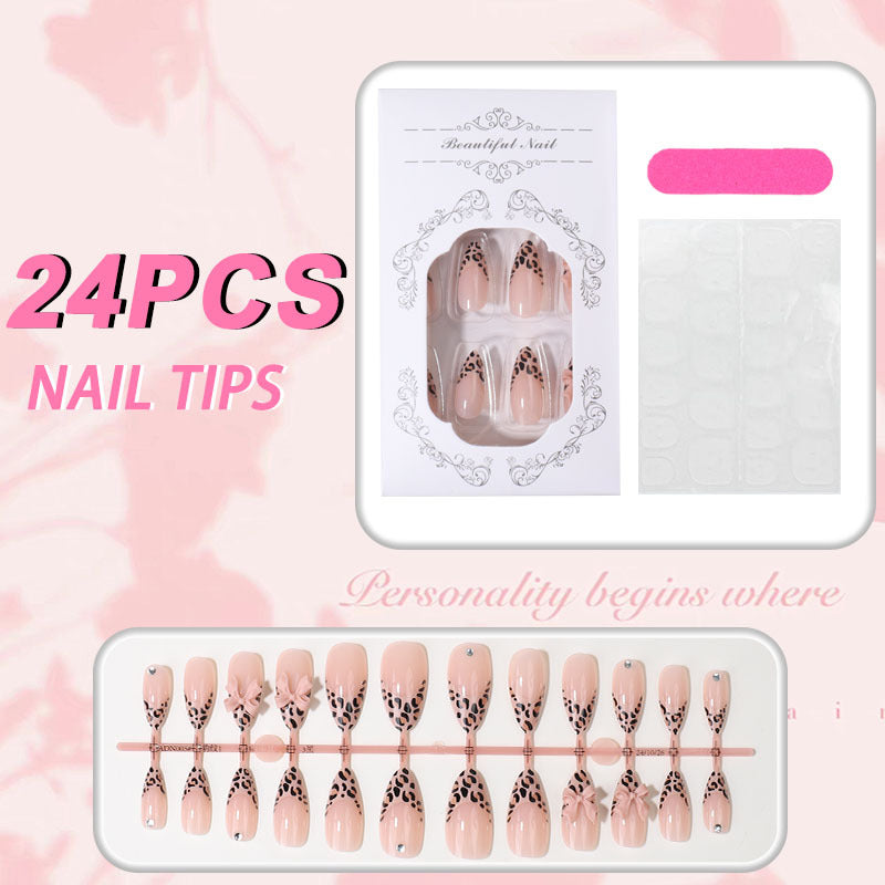 Dekorative Leopard-Print Press-On-Nageltipps Brehn