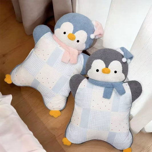 Kuscheliges Plüschkissen mit integrierter Decke im Pinguin-Look