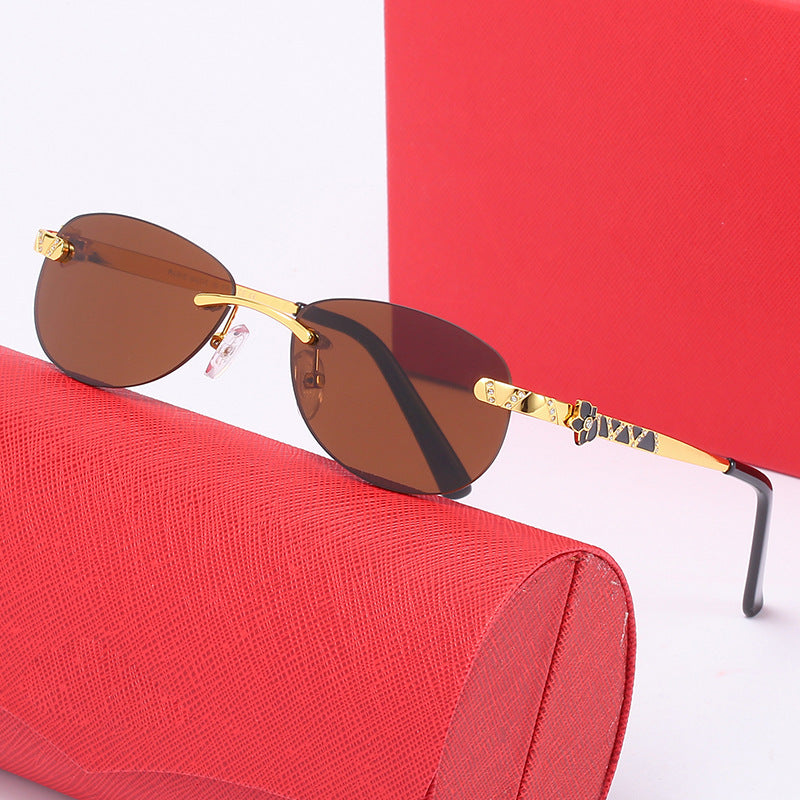 Damen modische Sonnenbrille mit stilvollem Metallrahmen und schützenden Gläsern Brehn