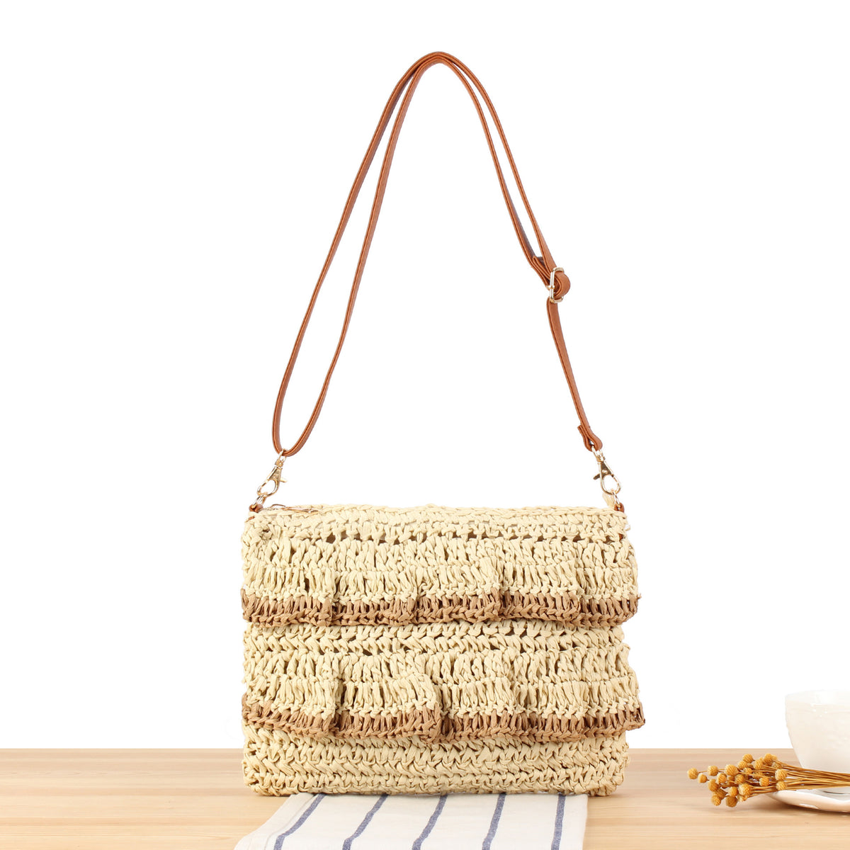 Handtasche mit Rüschendesign Aus Geflochtenem Bast Brehn