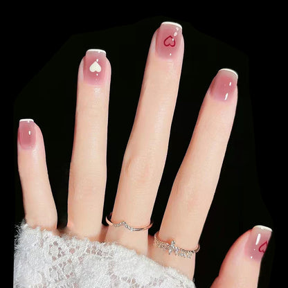 Elegante Herz-Akzent Druck-Nagelkunst