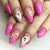 Kreative Nagelspitzen mit Geisterdesign und Blütenmotiven Brehn
