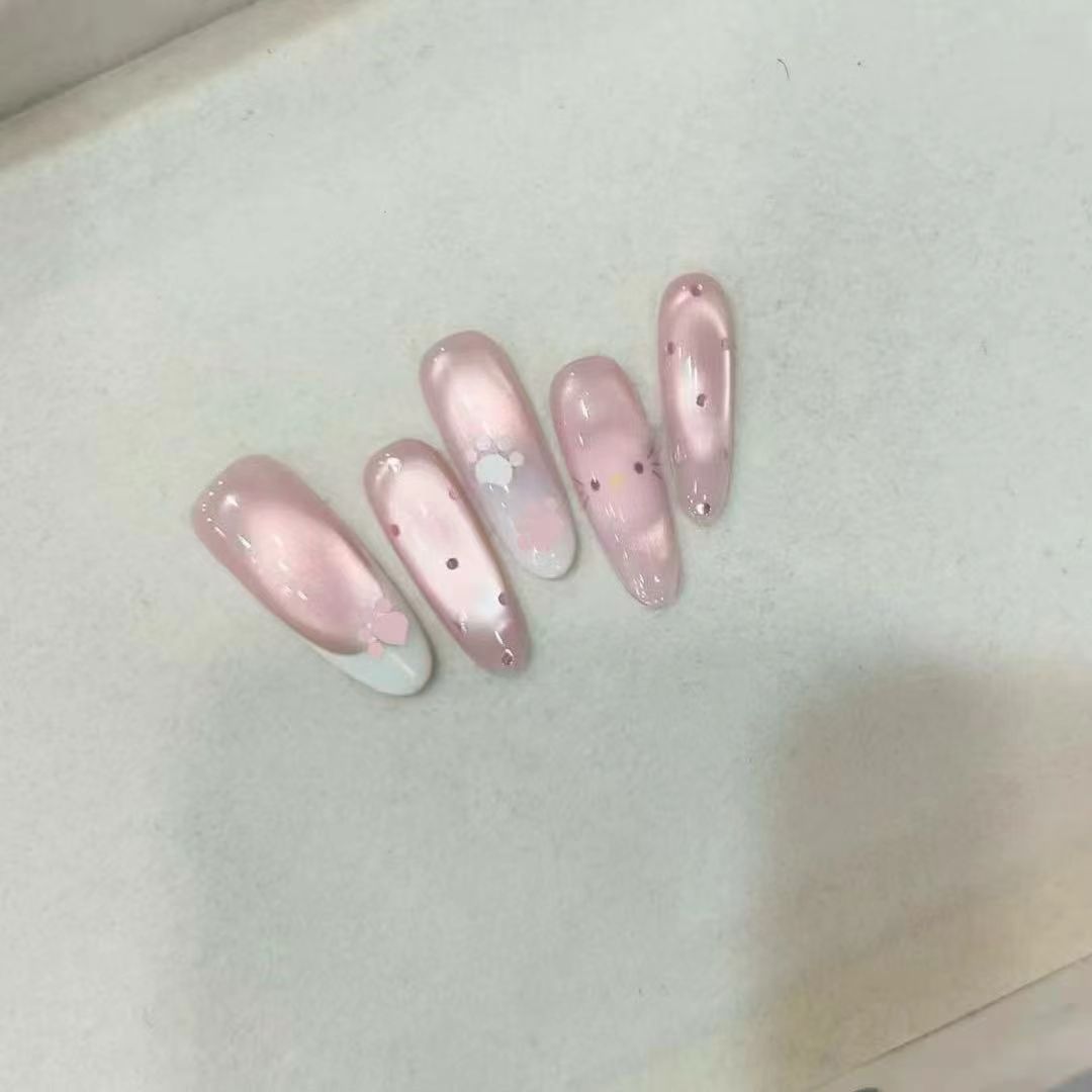 Elegantes Press-On Nagelkunst Set Brehn