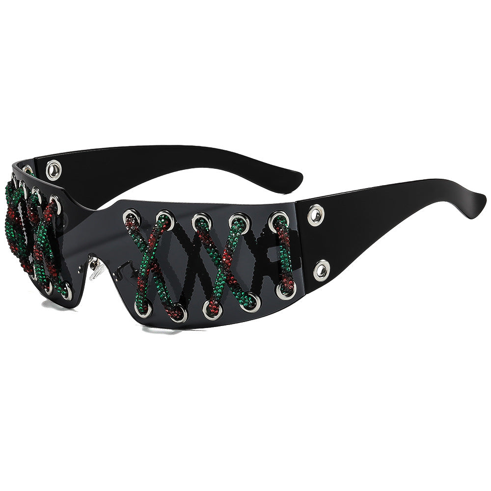 Damen futuristische Design-Sonnenbrille mit einzigartigem Dekor Brehn