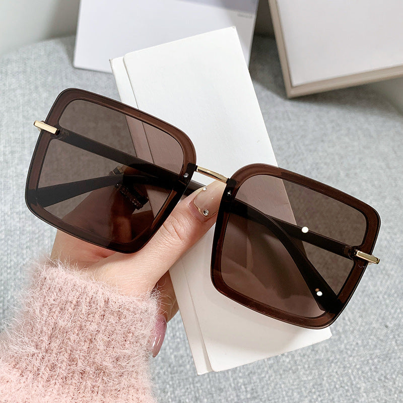 Damen trendige Sonnenbrille im modernen quadratischen Design Brehn