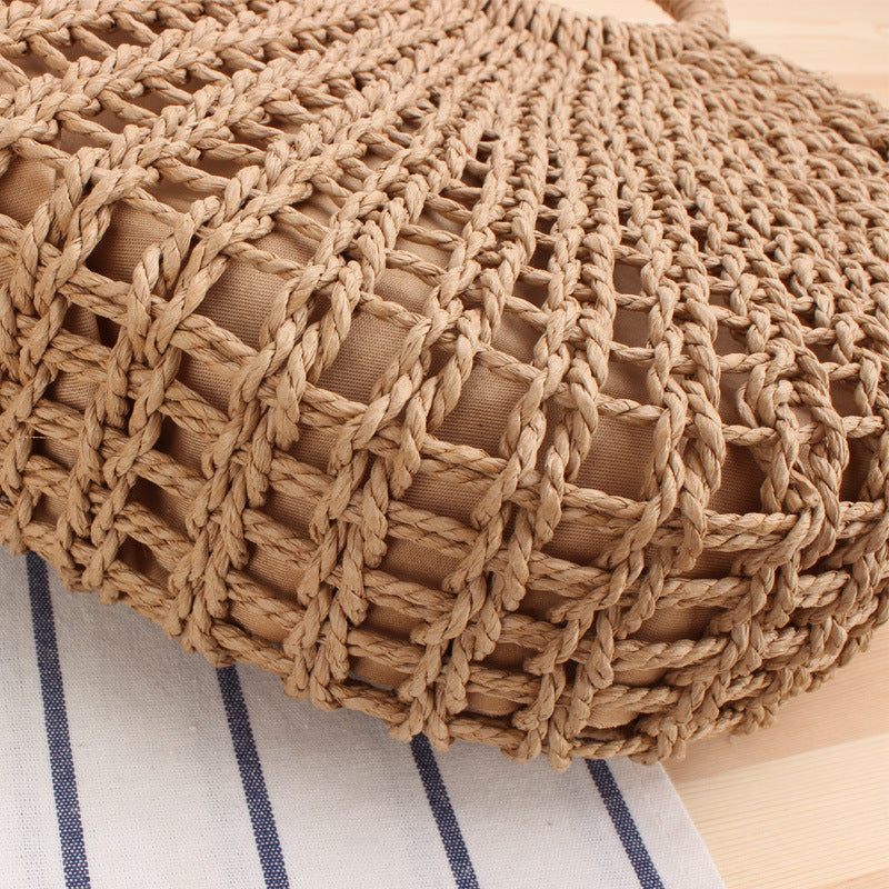 Handtasche Aus Handgearbeitetem Geflecht mit Elegantem Rundgriff Brehn