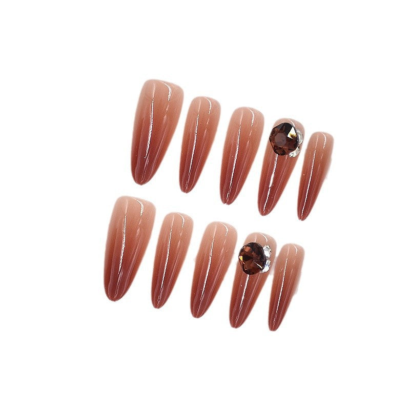 Elegantes Press-On Nagelkunst-Set Brehn