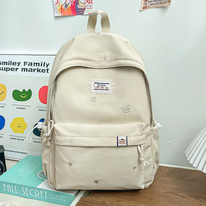 Stylischer backpack mit floralem Schmuck Brehn