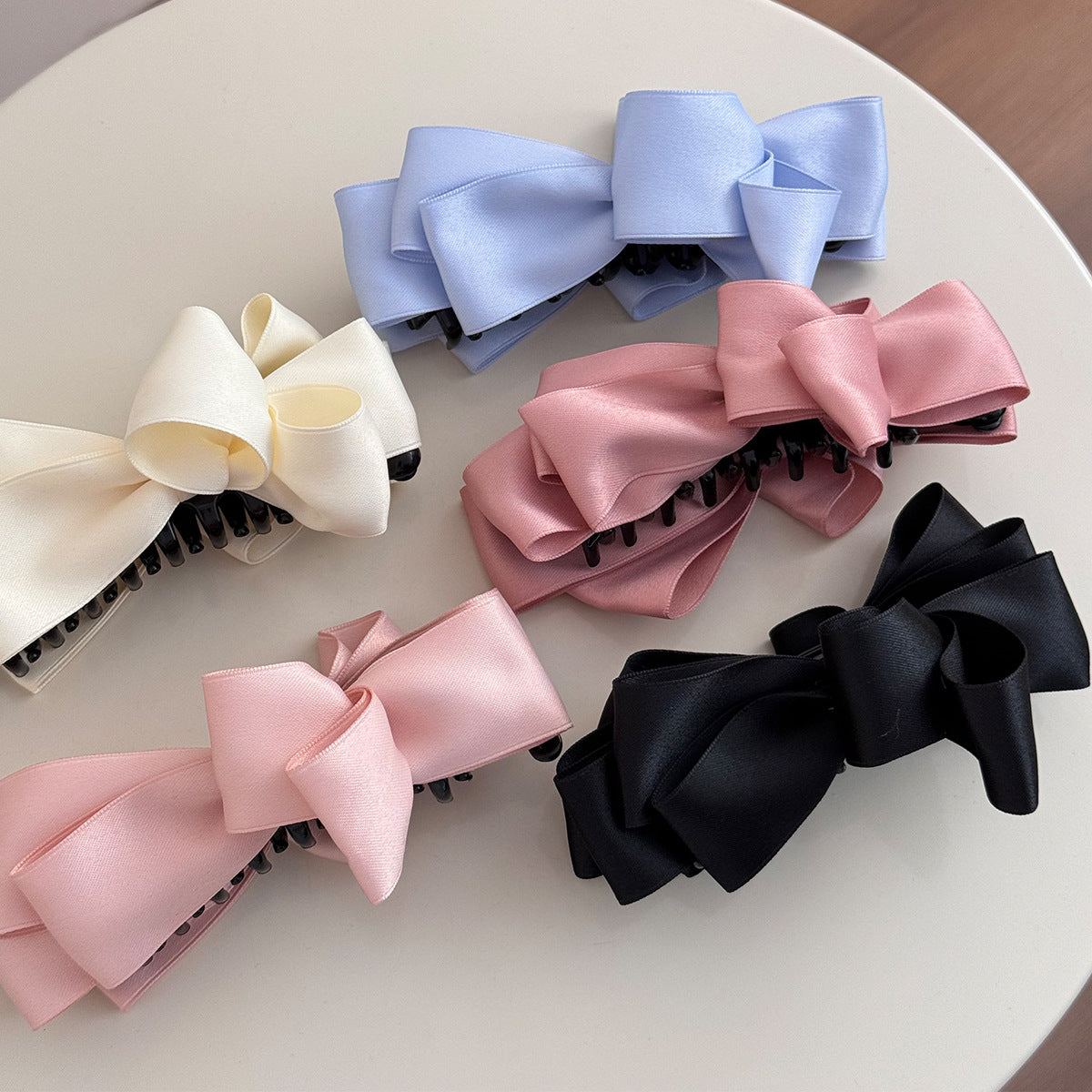 Elegante Satin Haarklammer Brehn