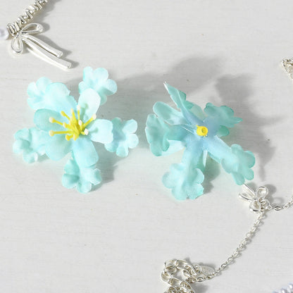Florale dekorative Haarschmuck