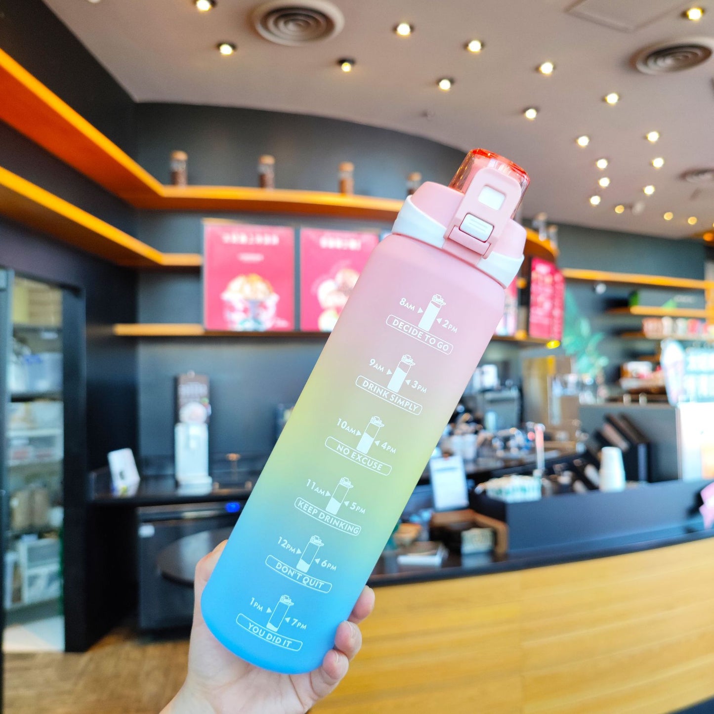 Damen Motivierende Trinkflasche mit einzigartiger Zeitmarkierung und sicherem Verschluss Brehn