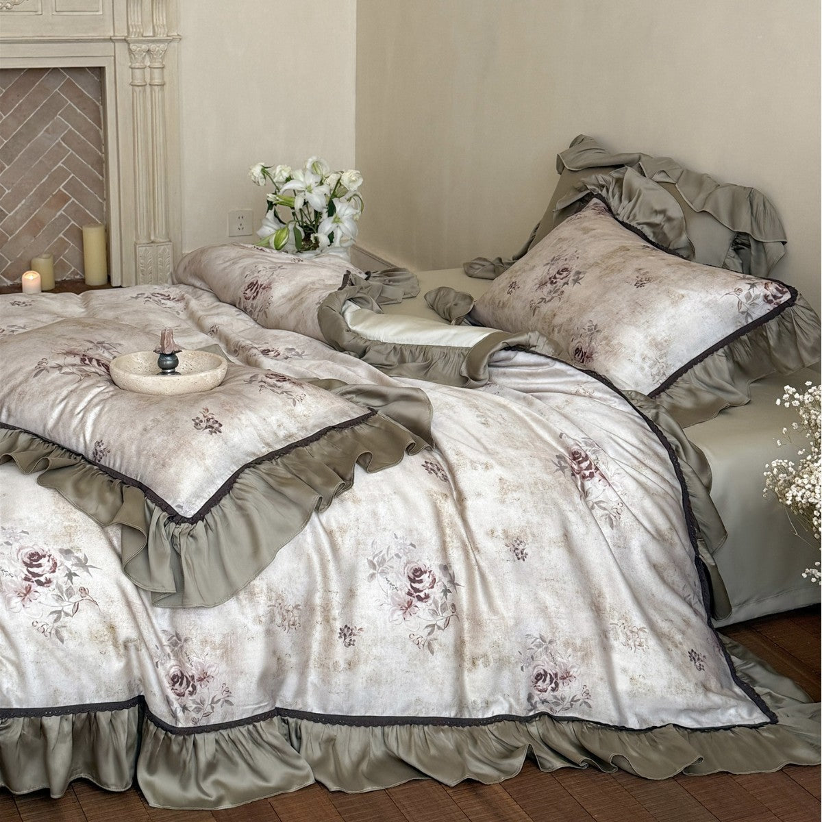 Vintage-Textur Floral Baumwoll-Bettbezug-Ensemble mit Rüschensatinrand