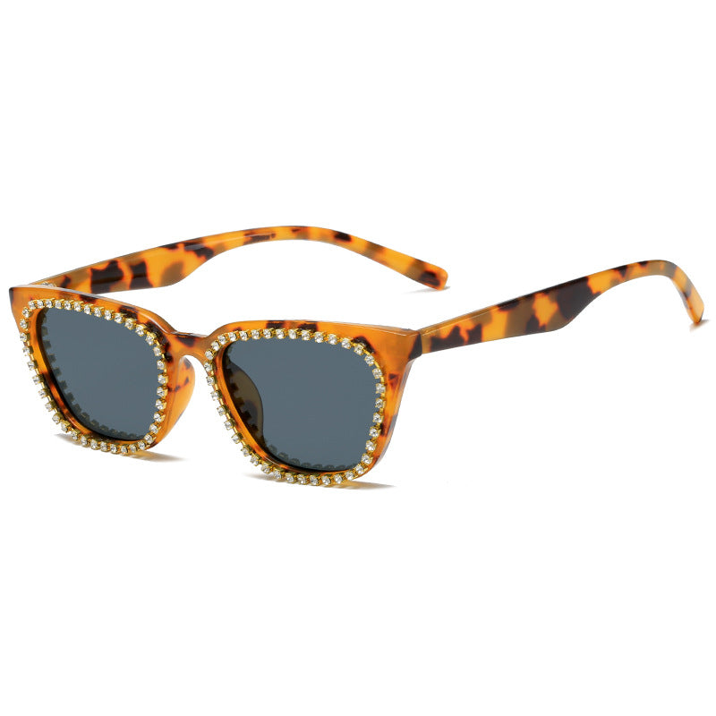 Damen Sonnenbrille mit glamourösem Strassrahmen Brehn