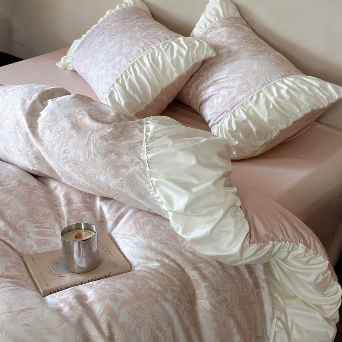 Luxuriöses Satin-Bettwäsche-Set mit Rüschen und Blumen-Jacquard Brehn