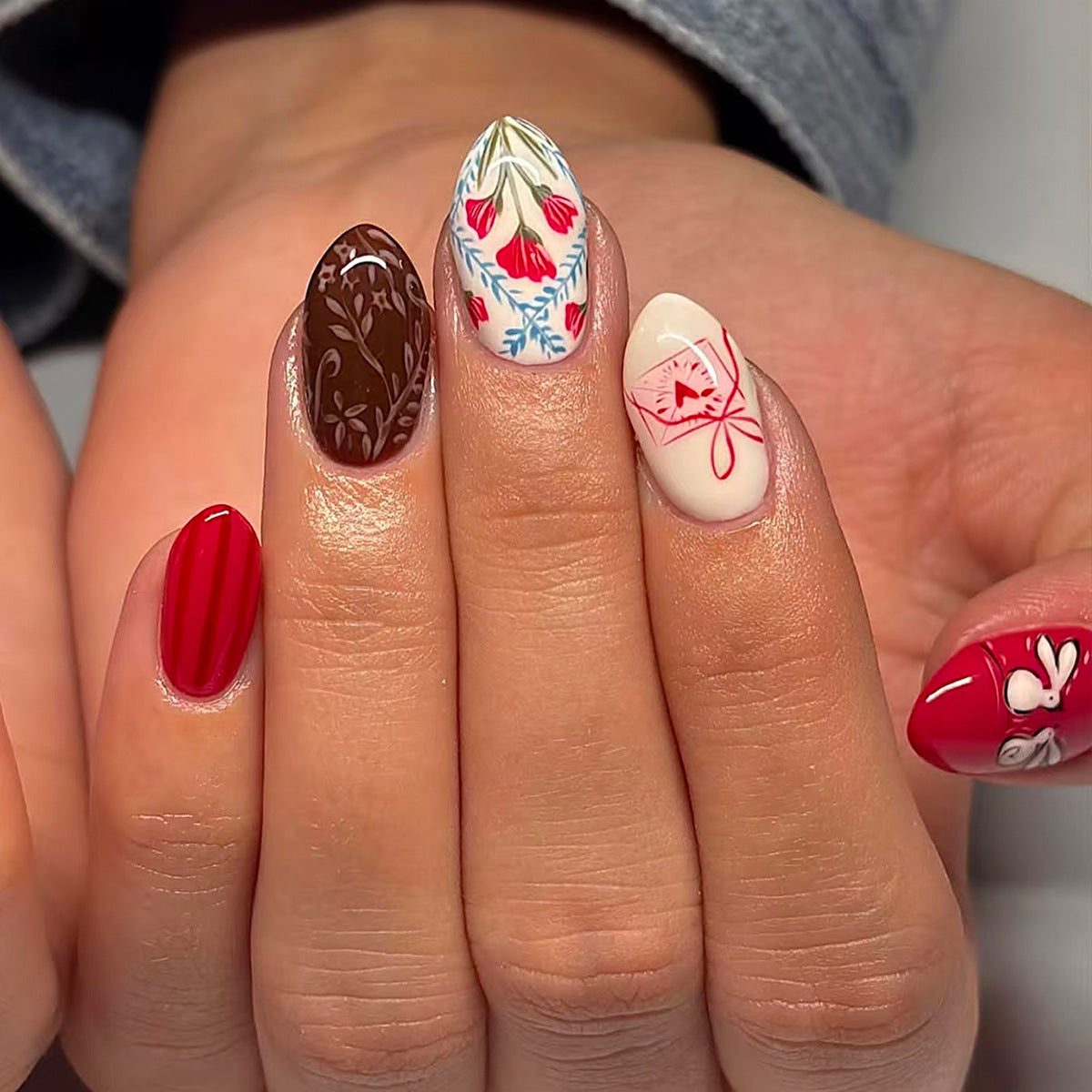 Kunstfingernägel mit Romantischen und Verspielten Designs Brehn