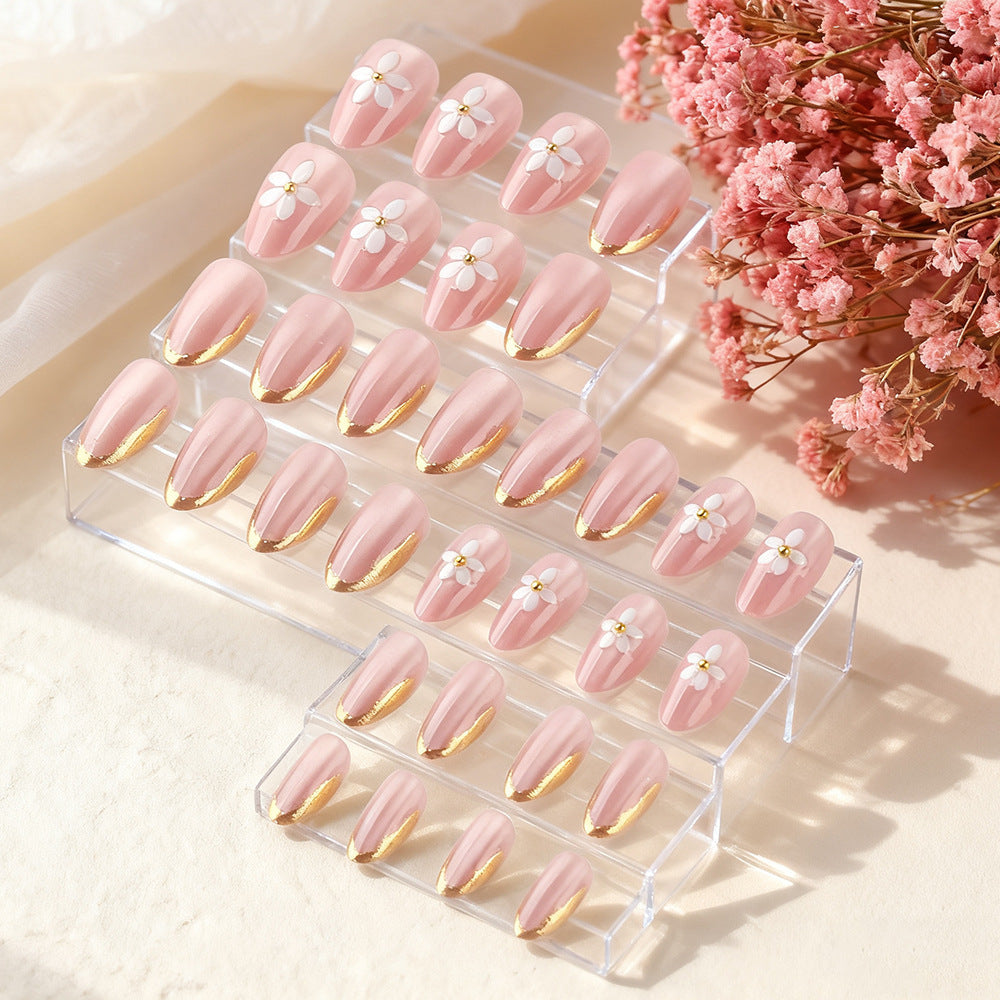 Blumenverzierte Gel-Nagelkunst Brehn