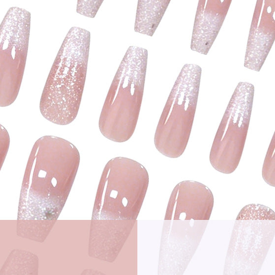 Glamouröse Glitzer-Nagelverlängerungen Brehn