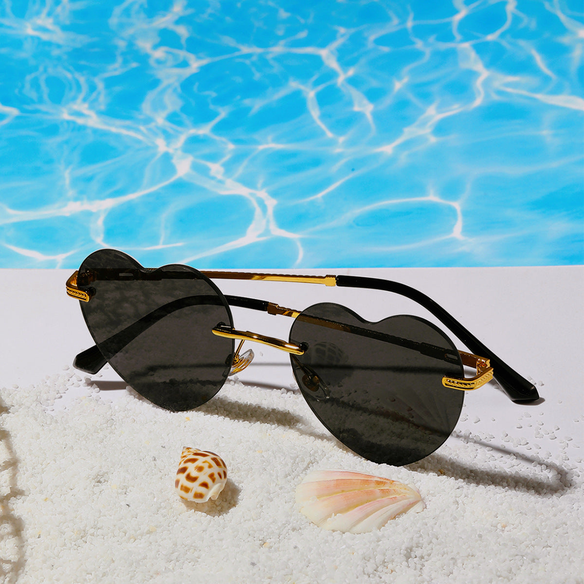 Damen trendige Herz-Sonnenbrille mit verspiegelten Gläsern Brehn