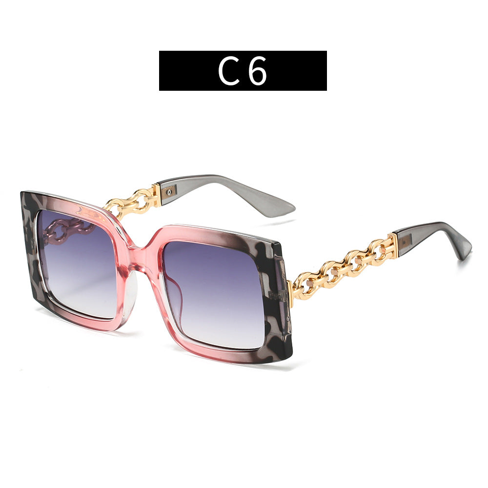 Damen elegante Sonnenbrille mit luxuriösen Kettendetails Brehn