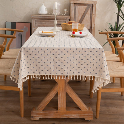 Elegante Tischdecke mit Quastenbesatz